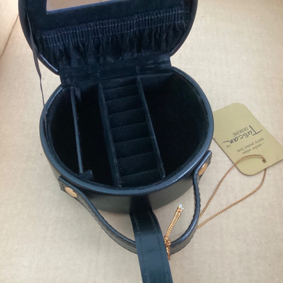 Tuscan Travel Jewellery Case - Picture 4 of 6